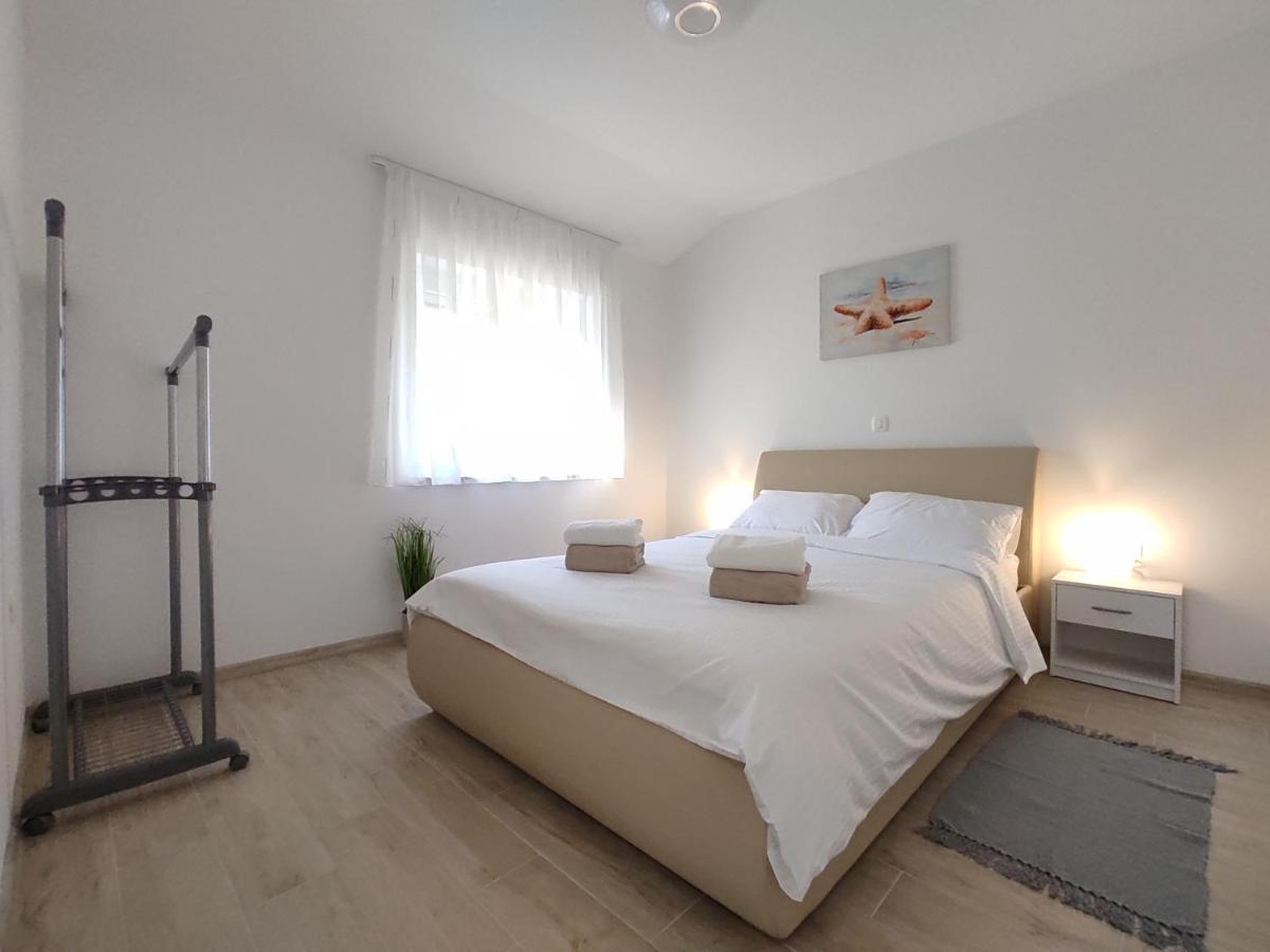 Apartments With A Parking Space Rijeka - 18146 ภายนอก รูปภาพ